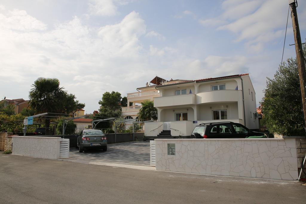 Apartments Gabrijel Vodice Esterno foto